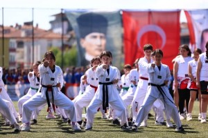 19 Mayıs Atatürk’ü Anma, Gençlik ve Spor Bayramımız Kutlu Olsun